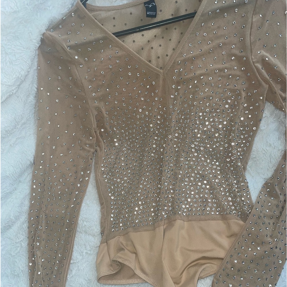 Windsor nude  and rhinestones body suit size M never worn see through very cute
